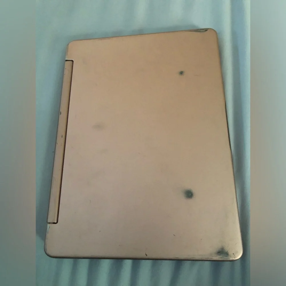 IPad Keyboard & Case - Picture 4 of 4